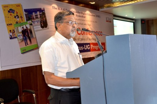 Mr Vivek b. Gadgil addressding the Media as chief Guest at the Press conference organized by7 ICFAI University to launch its UG Programs Prospectus